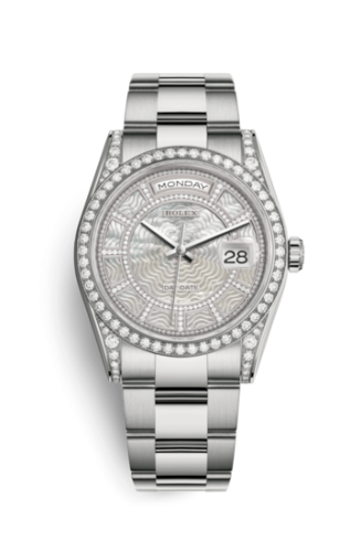 Day-Date 36 White Gold Diamonds / Oyster / MOP Carousel